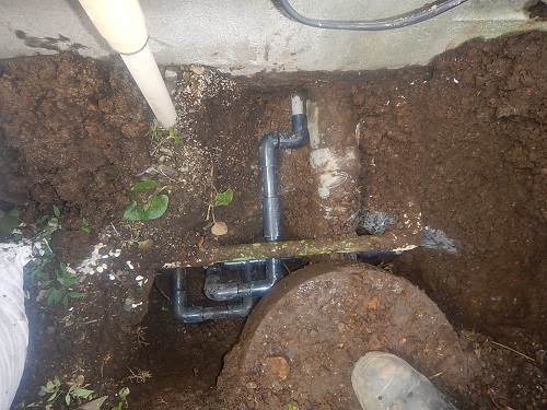 新しい給水管