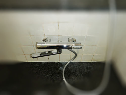施工後：TOTO  浴室水栓  品番 TBV03401J 