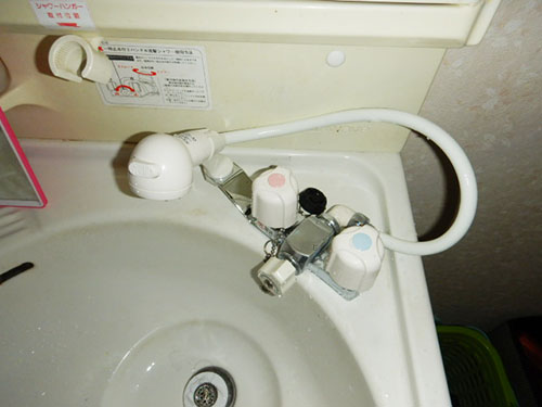 新しい水栓：KVK製　洗髪シャンプー水栓　品番： KF12F2-1E 