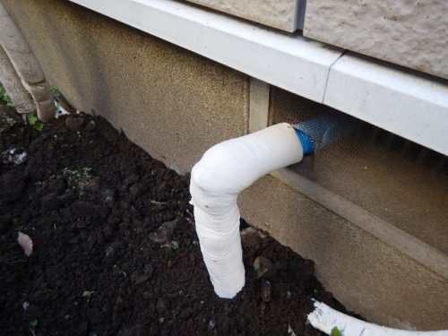 屋外給水管