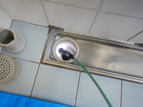 浴室排水口からのカメラ調査
