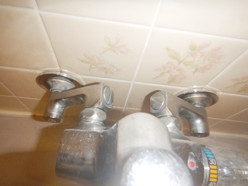 浴室洗い場水栓へ接続