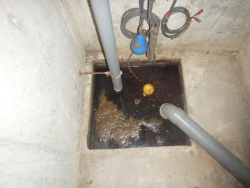 地下の汚水槽