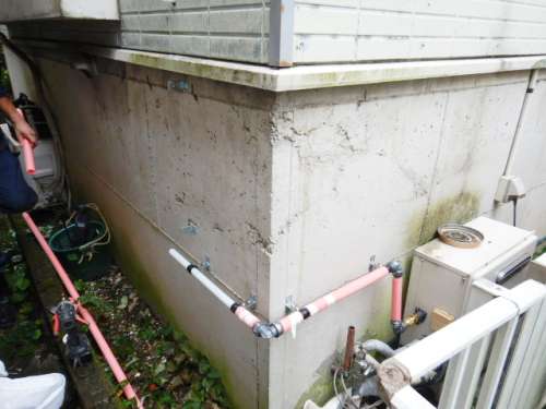 屋外給湯器へ接続